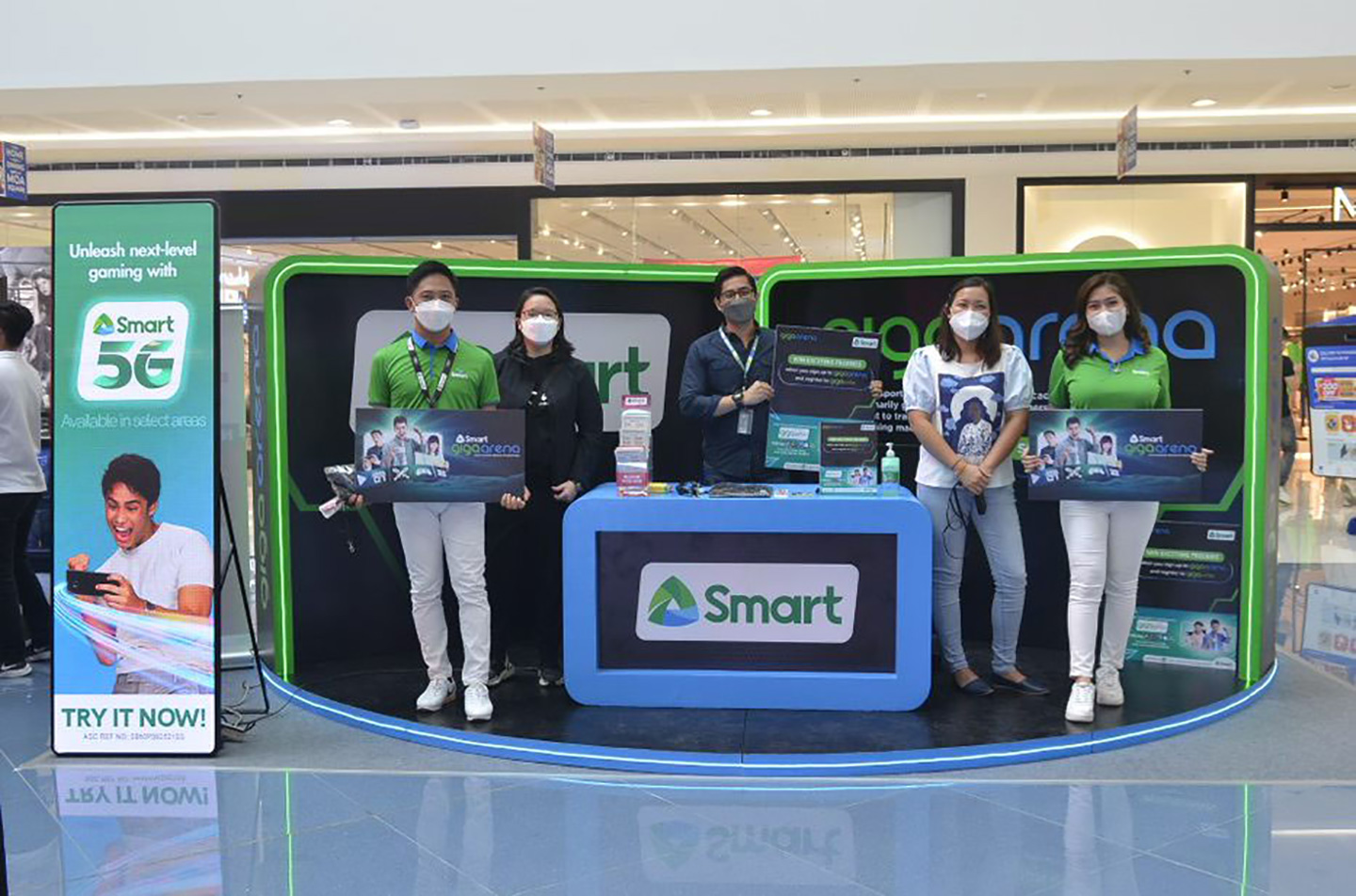 Brand & Business: Smart boosts SM Cyberzone's Game Fest - adobo Magazine Online