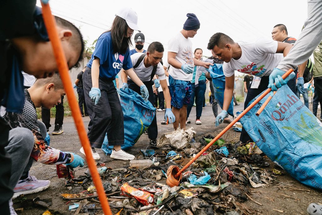 SM creates stronger ocean conservation initiatives giving New Waves of Impact during Coastal Clean up Projects INSERT 12