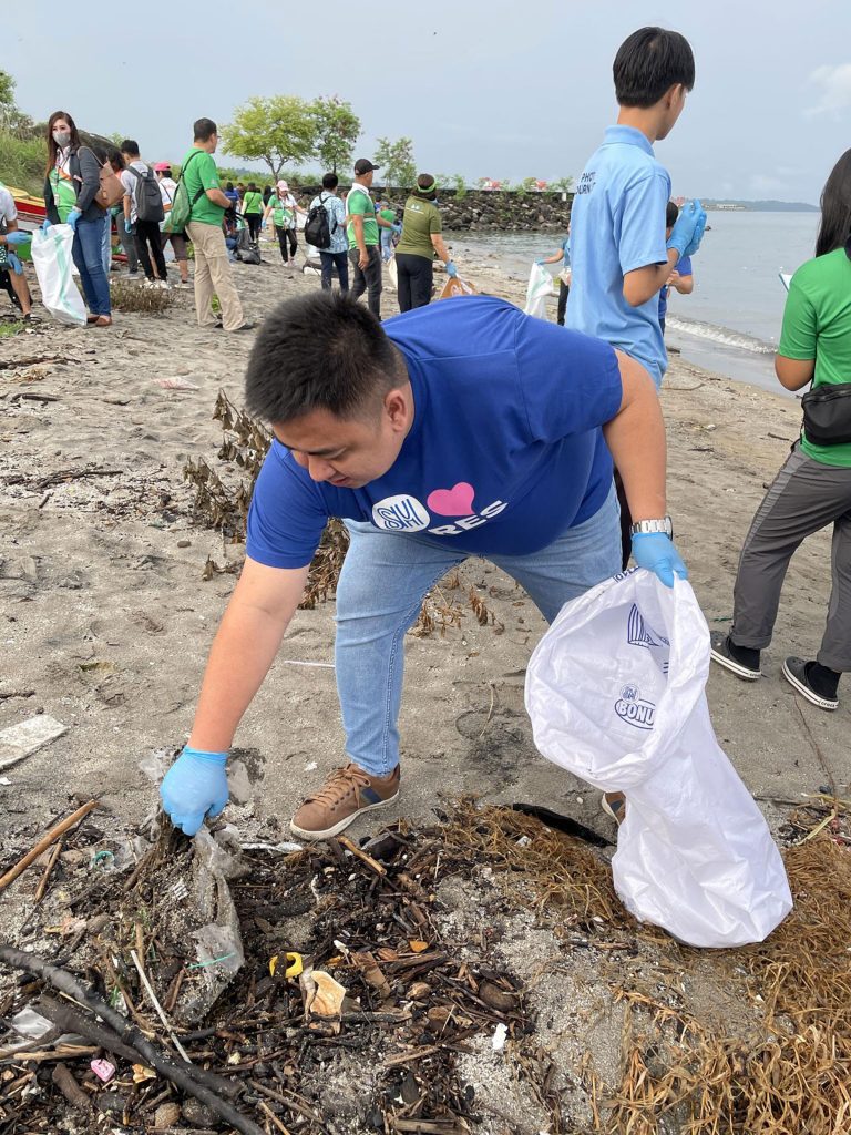 SM creates stronger ocean conservation initiatives giving New Waves of Impact during Coastal Clean up Projects INSERT 5