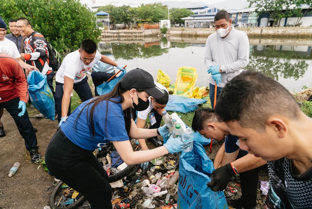 SM creates stronger ocean conservation initiatives giving New Waves of Impact during Coastal Clean up Projects INSERT 7