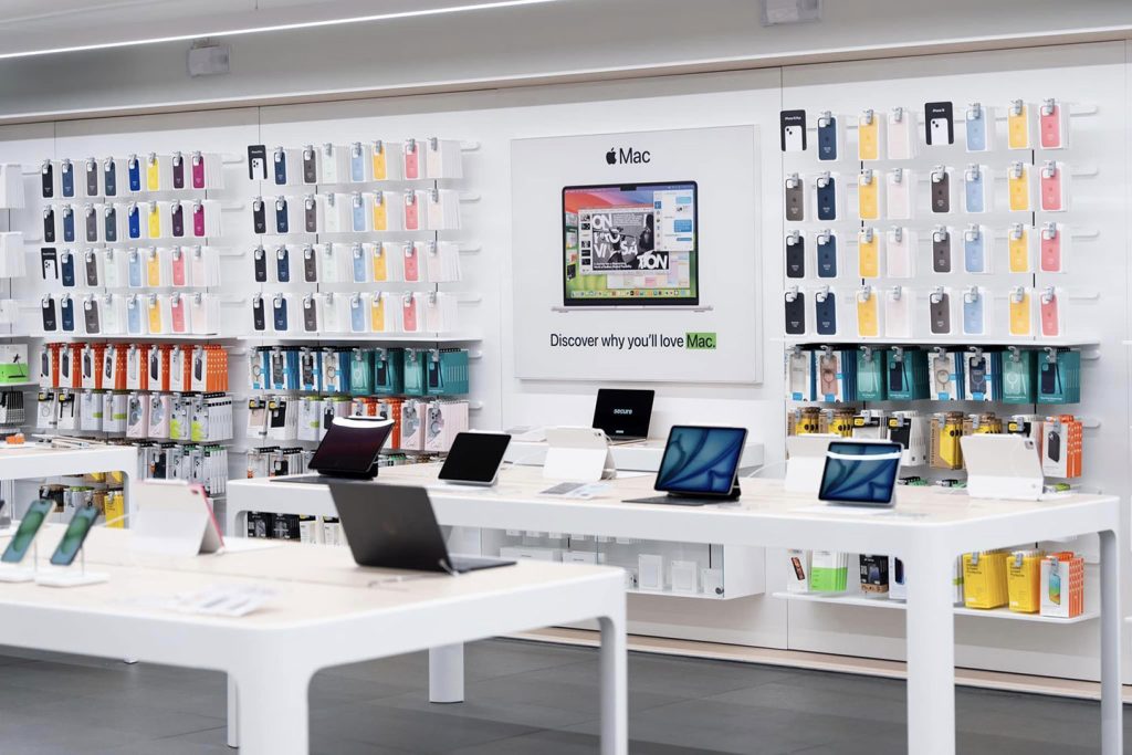 Power Mac Center reopens as Apple Premium Partner in Trinoma INS 8